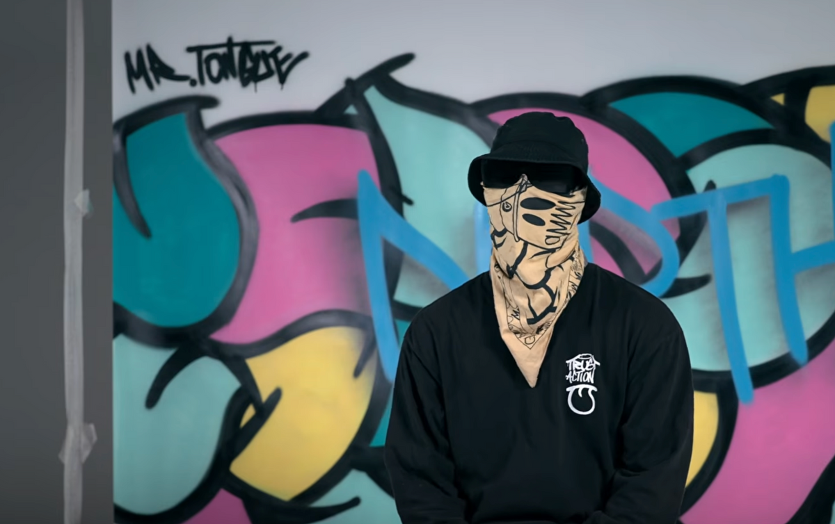 Load video: 